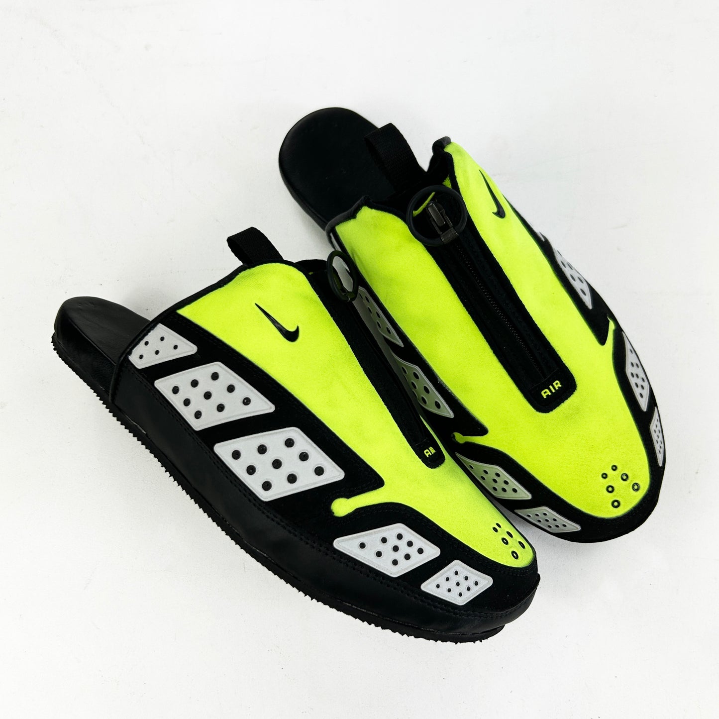 SLDR, by London Sneaker School