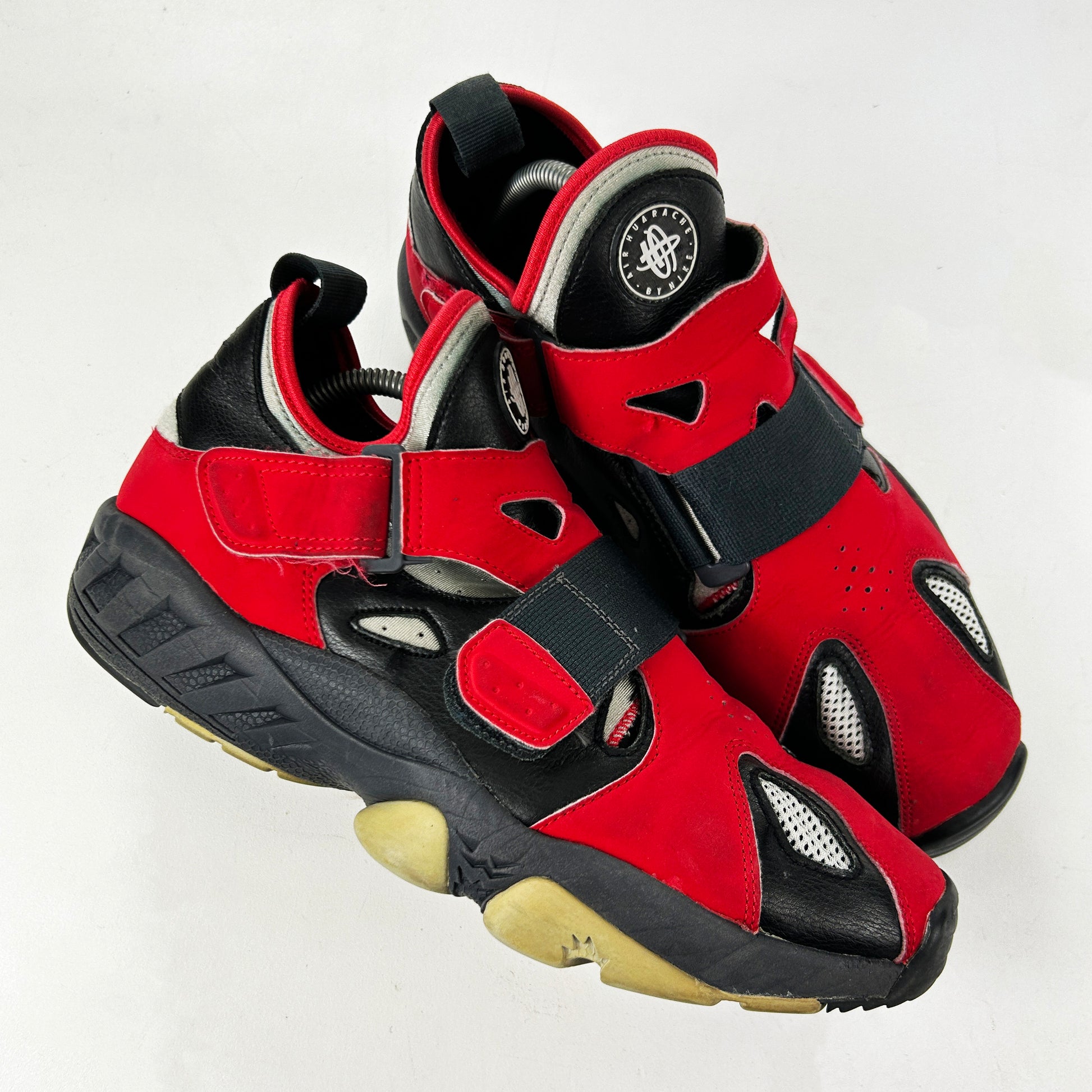 Nike huarache hotsell trainer 94