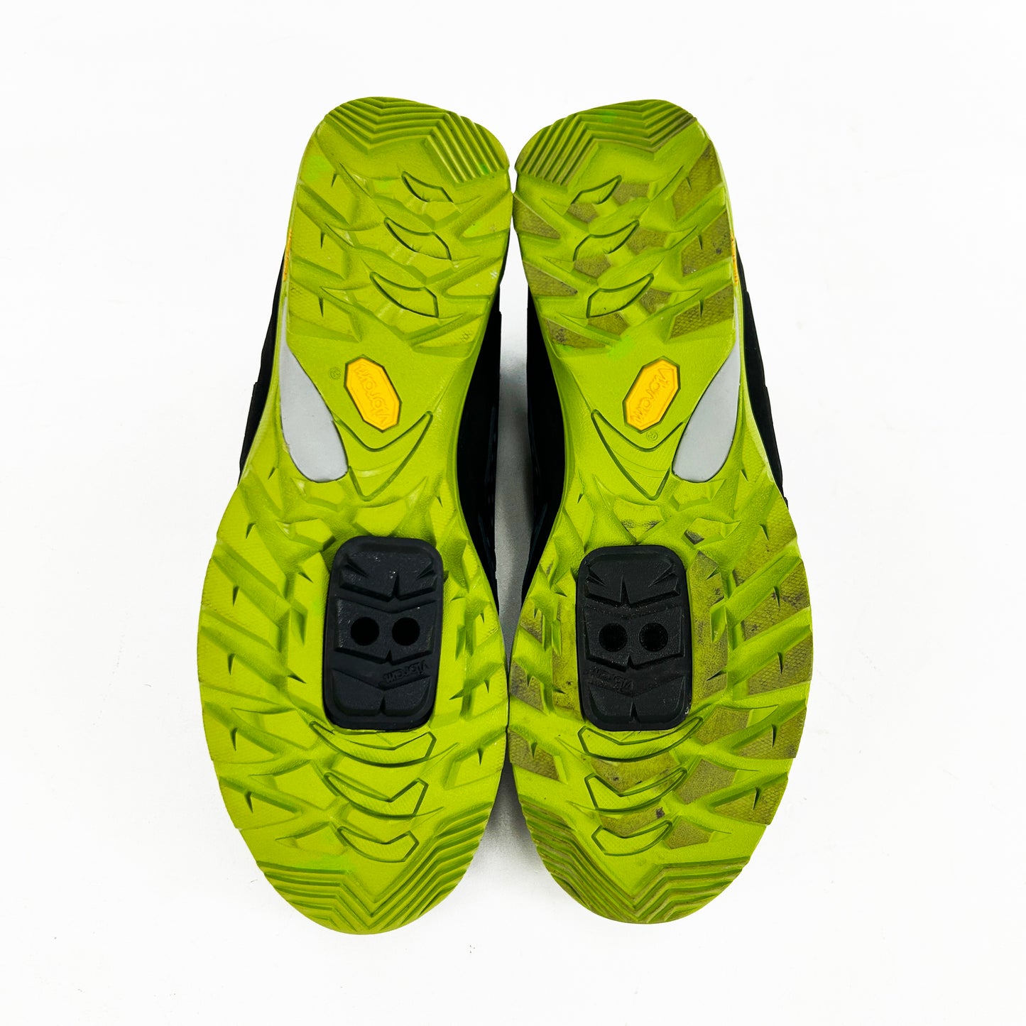 SNDR Vibram Clipless Cycling Shoe