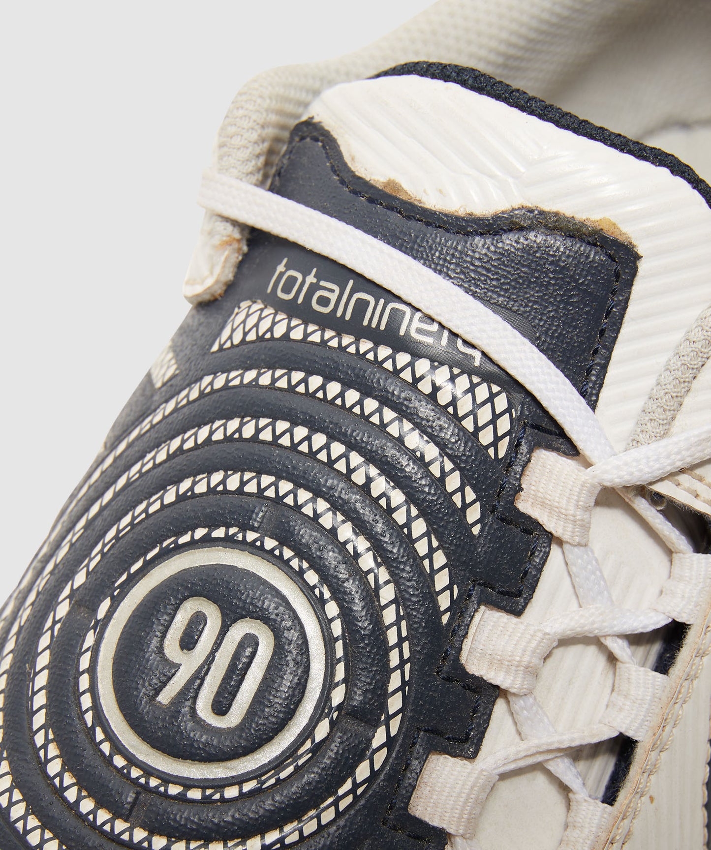 Total 90 Shoot 2, w/ Vibram Vybrid sole unit [2008]