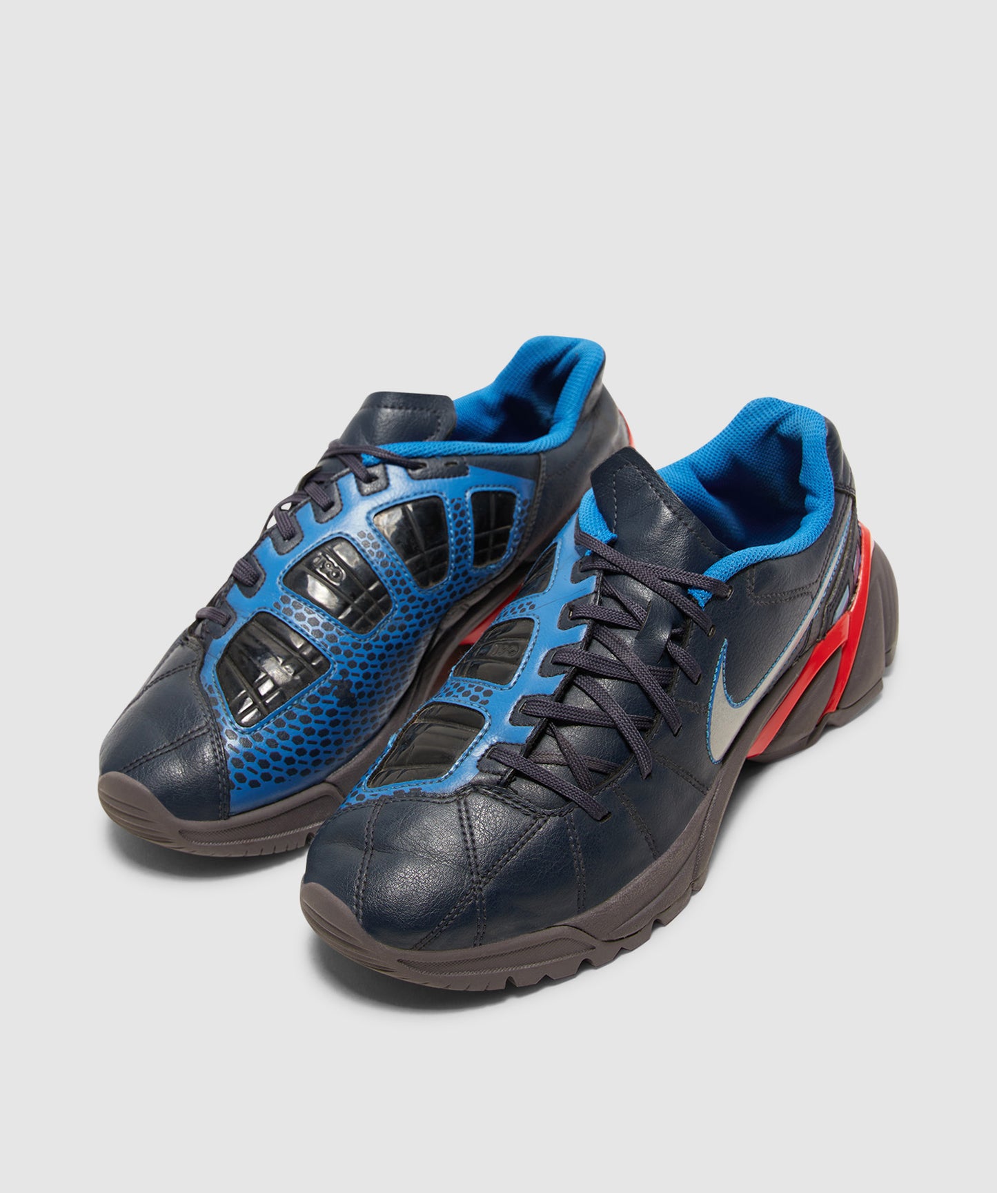 Total 90 Shoot 3 TF, w/ Vibram Safe Run sole unit [2011]