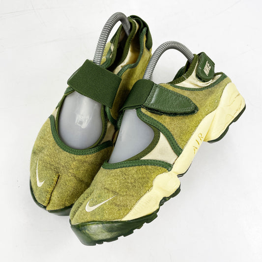 Liora Manné Air Rift [2005]